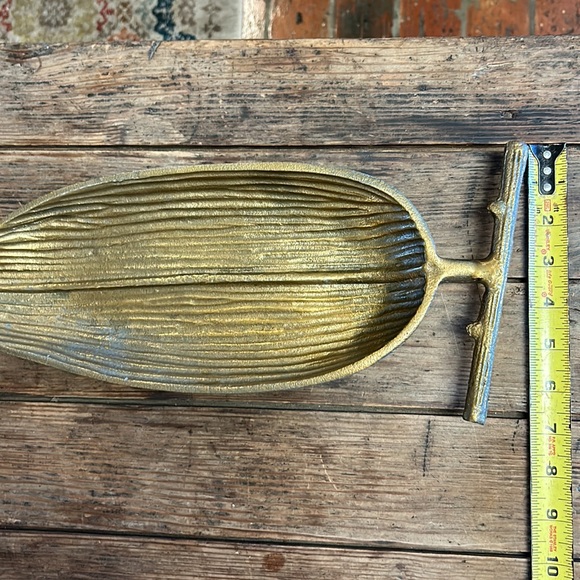 Leaf on a branch brass? decorative display dish - Picture 3 of 8